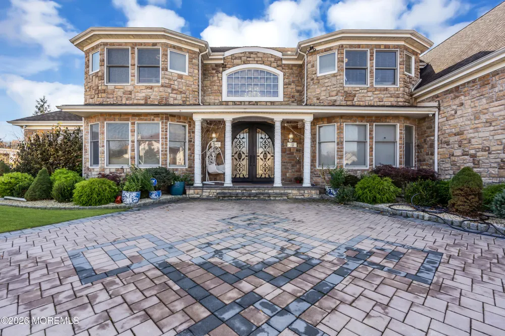 185 Dayna Court Toms River, NJ 08753