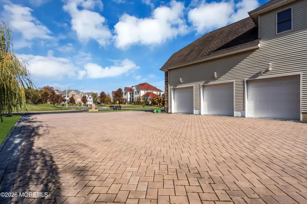 185 Dayna Court Toms River, NJ 08753