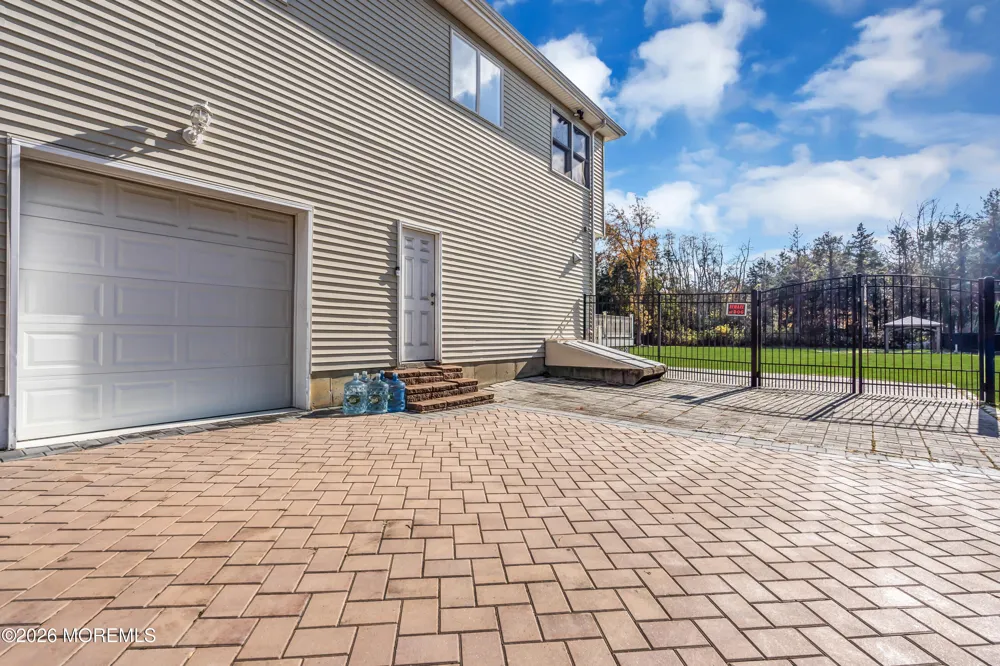 185 Dayna Court Toms River, NJ 08753