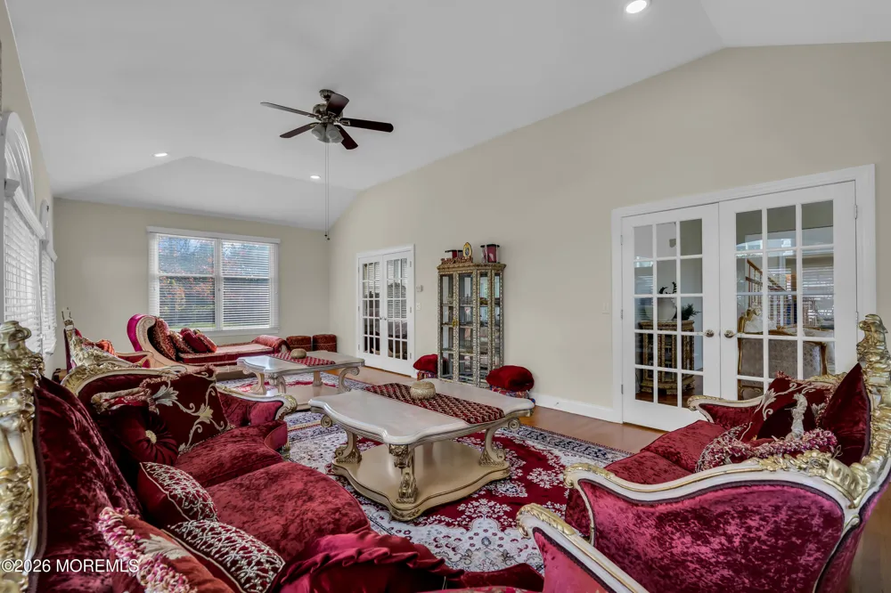 185 Dayna Court Toms River, NJ 08753