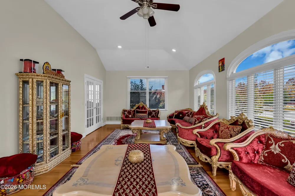 185 Dayna Court Toms River, NJ 08753