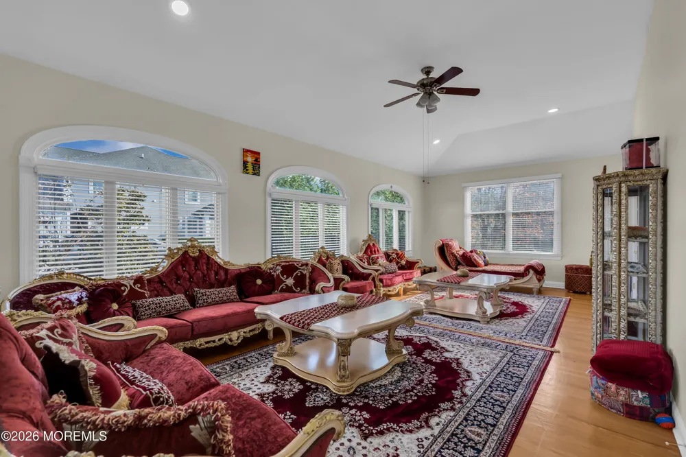 185 Dayna Court Toms River, NJ 08753