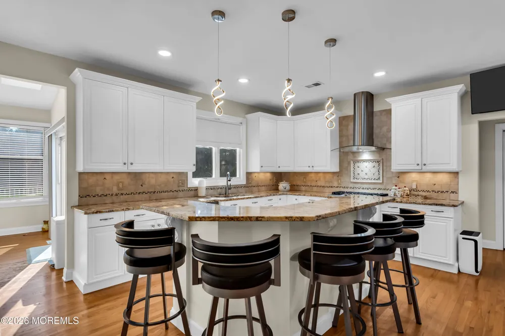 185 Dayna Court Toms River, NJ 08753
