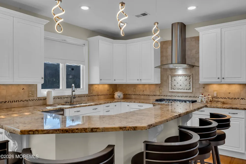 185 Dayna Court Toms River, NJ 08753
