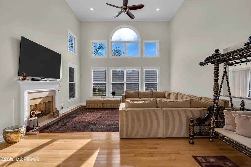 185 Dayna Court Toms River, NJ 08753