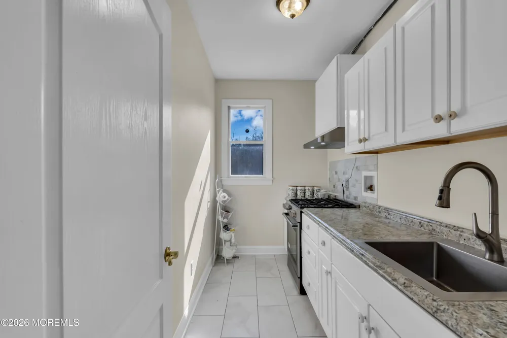 185 Dayna Court Toms River, NJ 08753