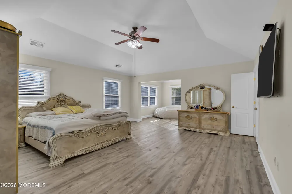 185 Dayna Court Toms River, NJ 08753