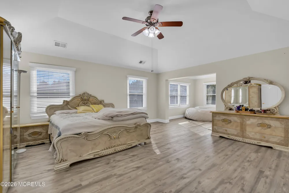 185 Dayna Court Toms River, NJ 08753