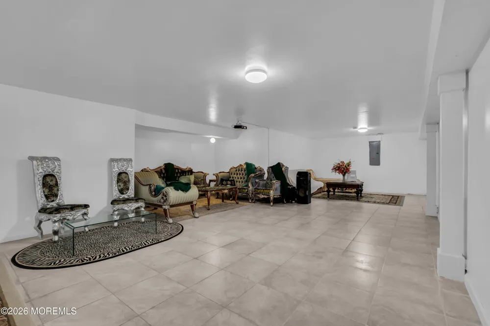 185 Dayna Court Toms River, NJ 08753