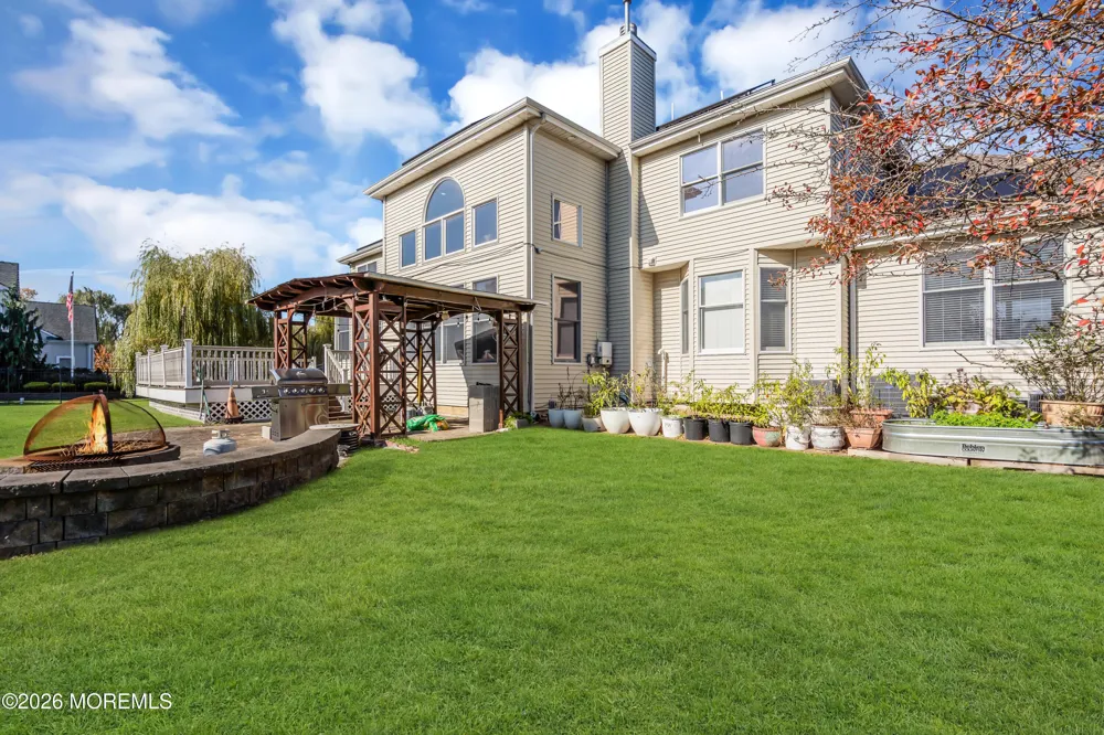 185 Dayna Court Toms River, NJ 08753
