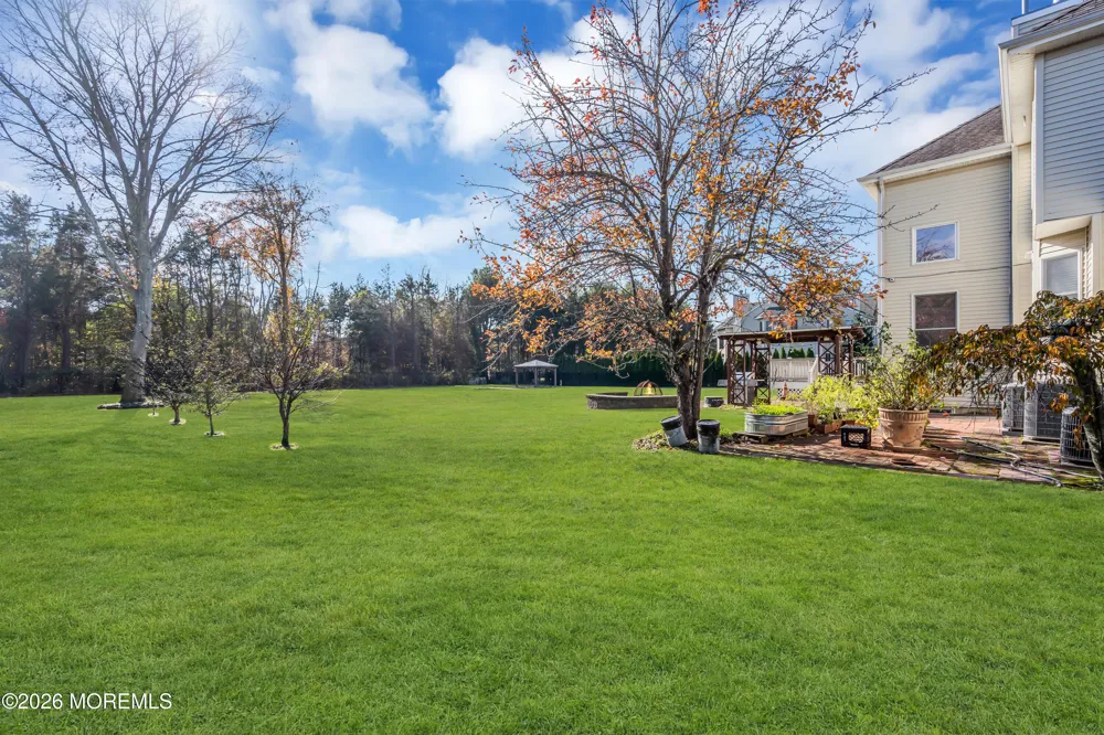 185 Dayna Court Toms River, NJ 08753