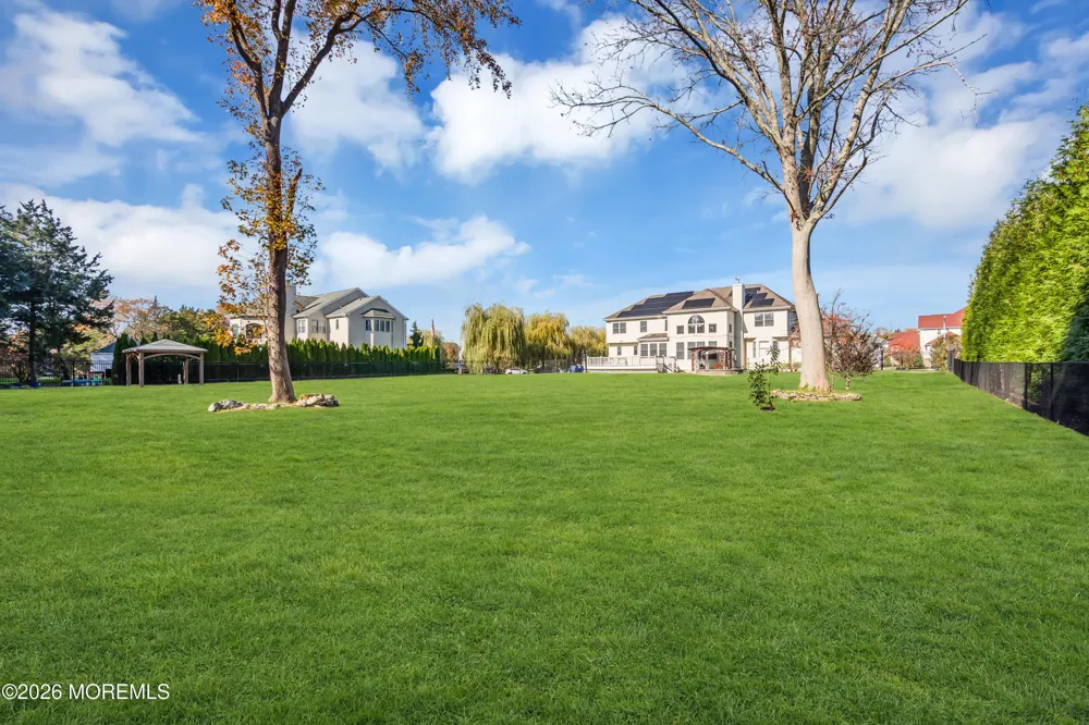 185 Dayna Court Toms River, NJ 08753