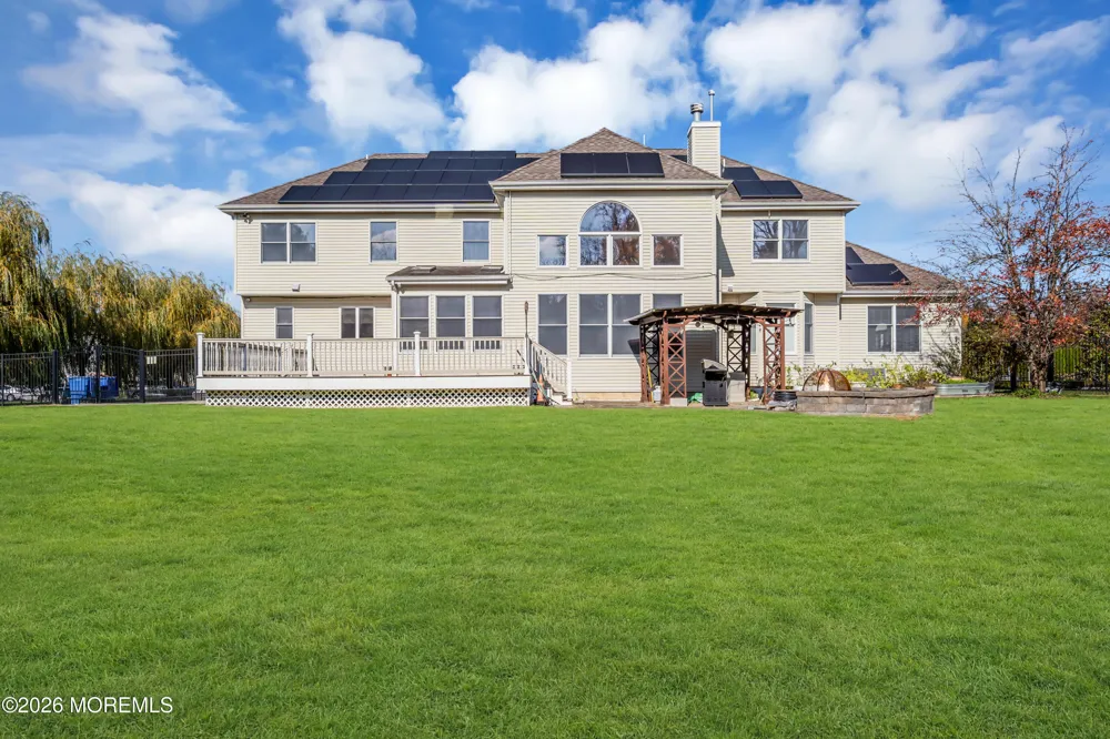 185 Dayna Court Toms River, NJ 08753