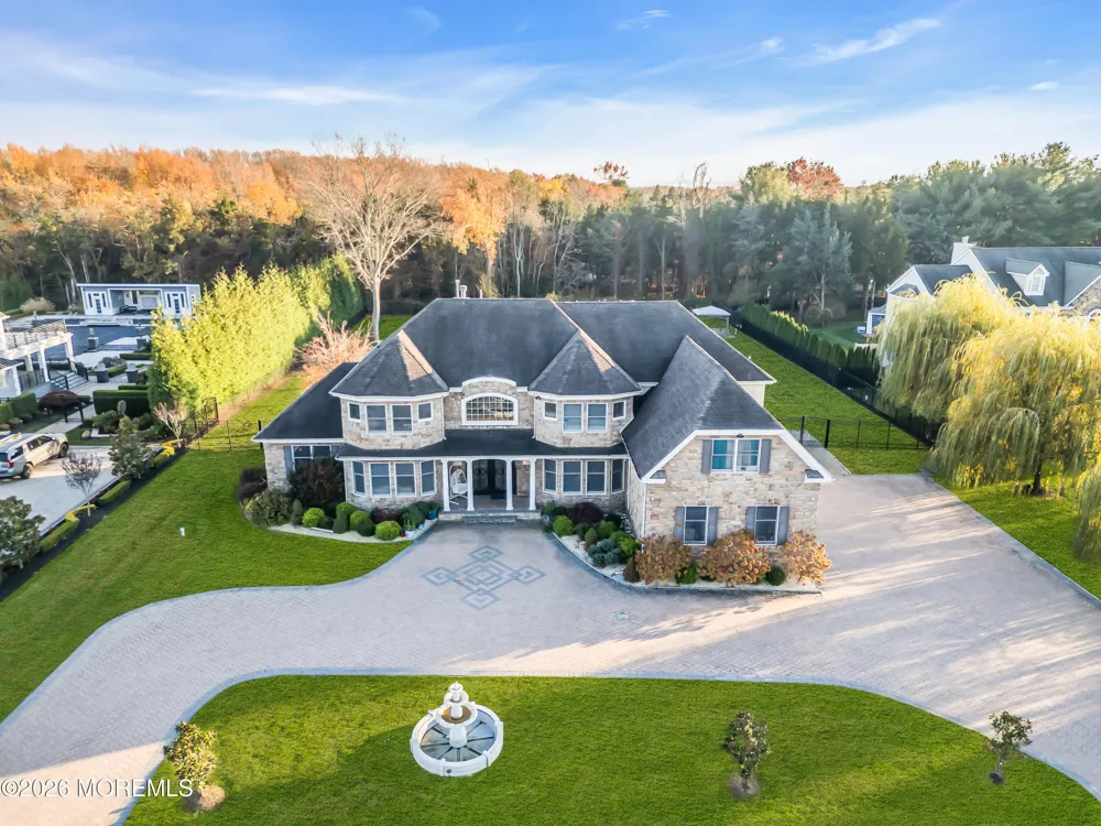 185 Dayna Court Toms River, NJ 08753