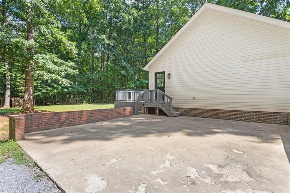 4420 Fairland Court Burlington, NC 27215