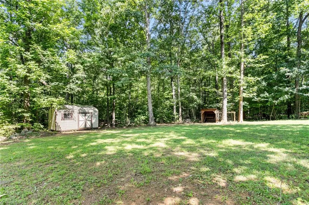 4420 Fairland Court Burlington, NC 27215