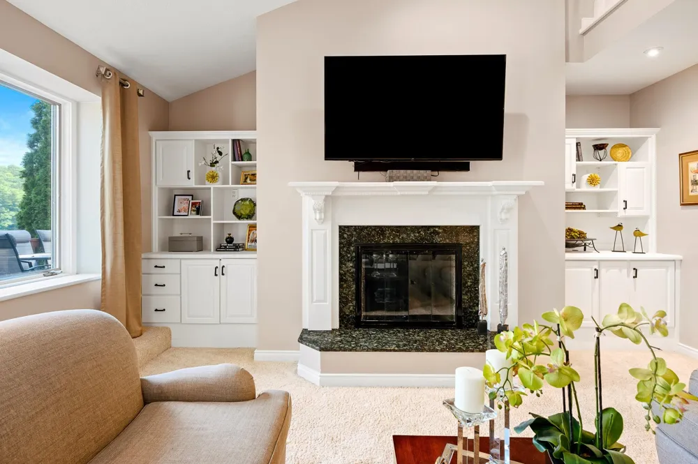 2593 Twin Bay Drive East Bay Township, MI 49696
