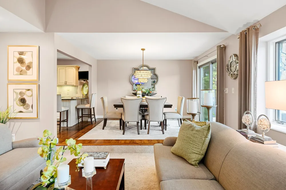 2593 Twin Bay Drive East Bay Township, MI 49696