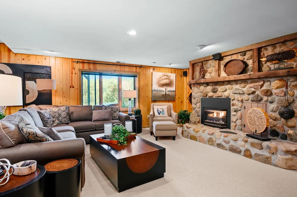 2593 Twin Bay Drive East Bay Township, MI 49696