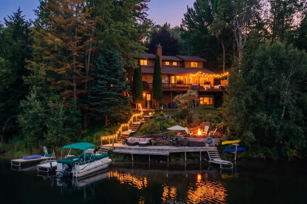 2593 Twin Bay Drive East Bay Township, MI 49696