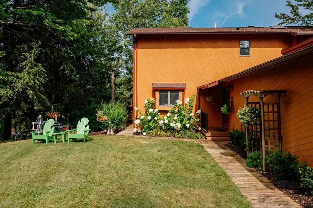 2593 Twin Bay Drive East Bay Township, MI 49696