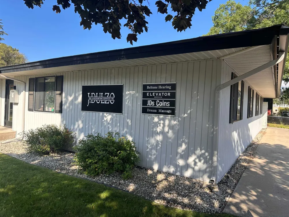 862 E Eighth Street Traverse City City, MI 49684
