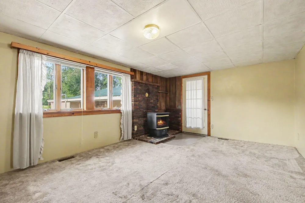 12885 Coral Road Unknown, MI 49322