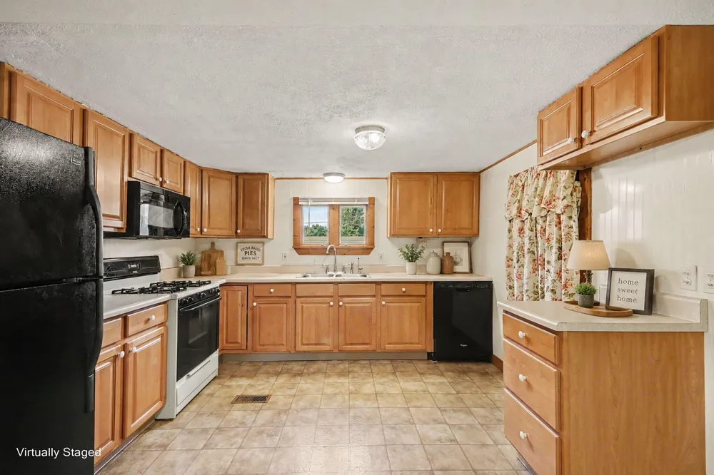 12885 Coral Road Unknown, MI 49322