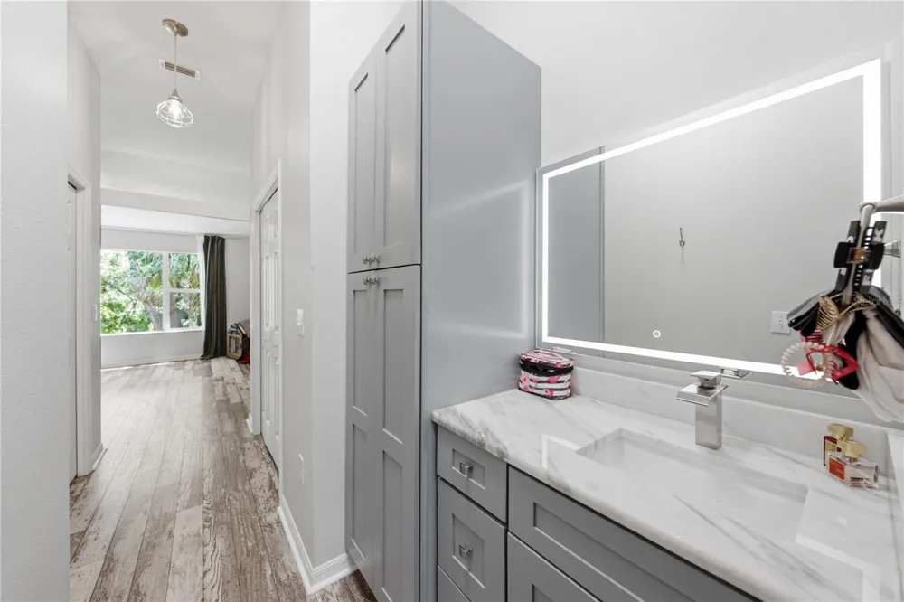 2405 EARLSWOOD COURT Brandon, FL 33510