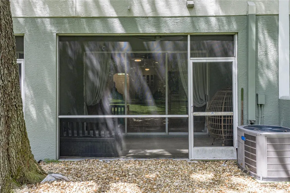 2405 EARLSWOOD COURT Brandon, FL 33510