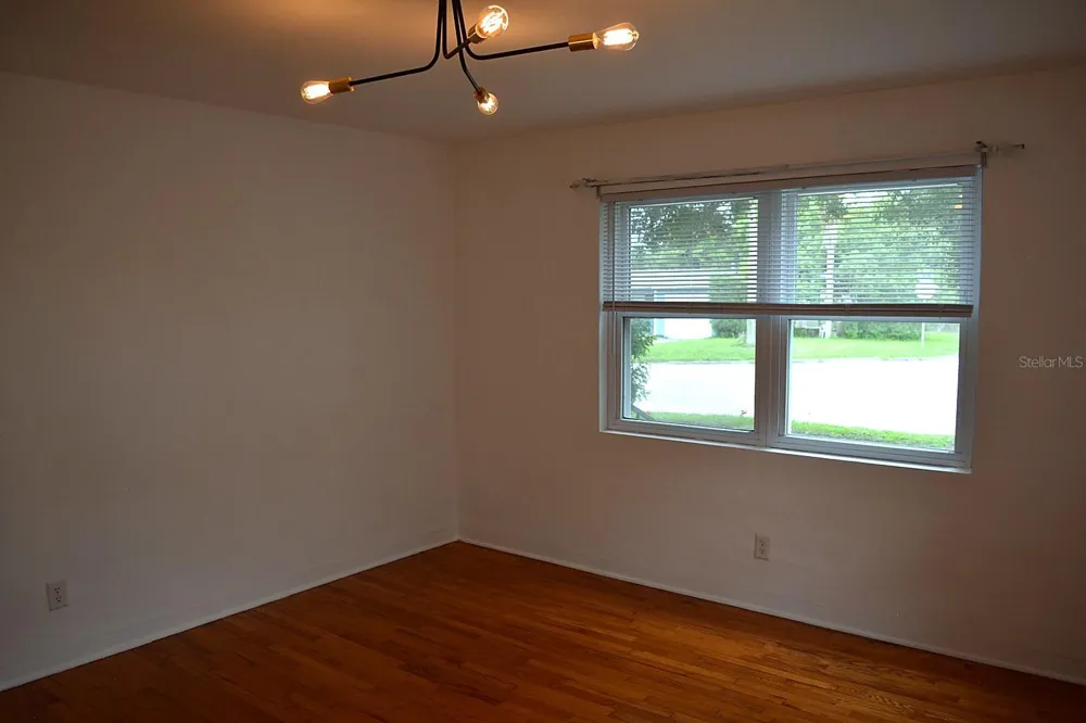 1401 34TH AVENUE St Petersburg, FL 33704