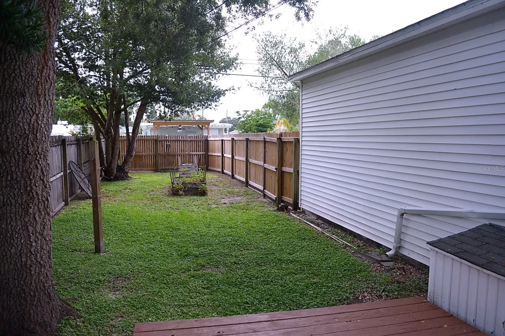 1401 34TH AVENUE St Petersburg, FL 33704