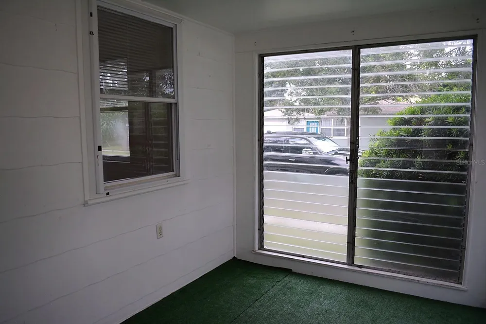 1401 34TH AVENUE St Petersburg, FL 33704