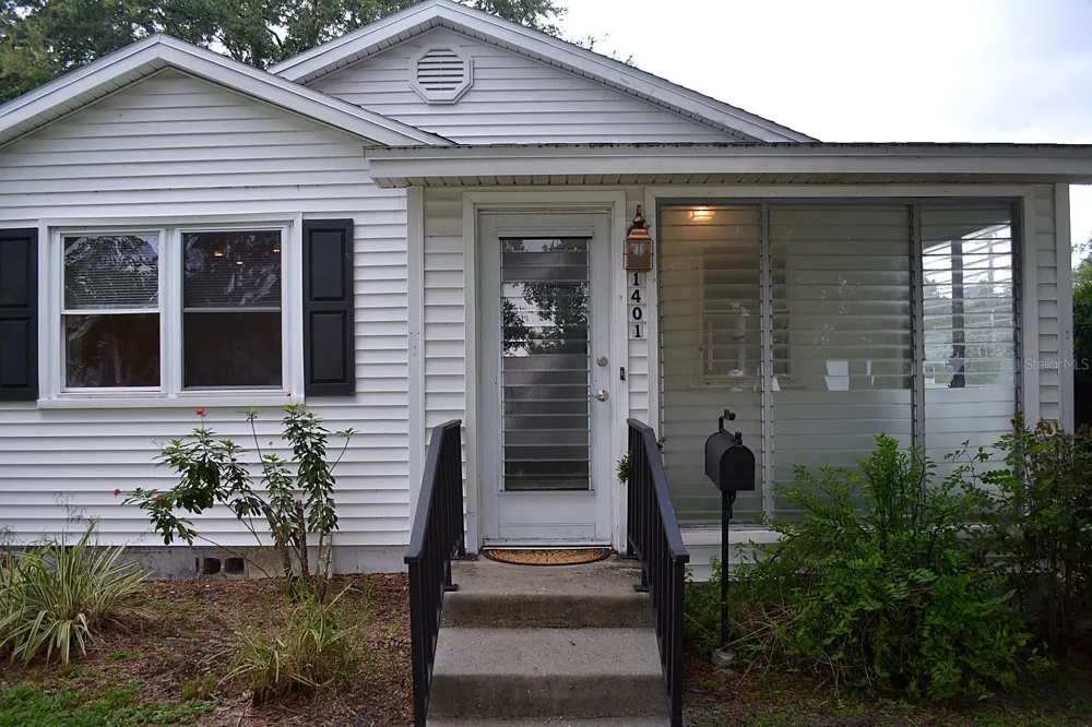 1401 34TH AVENUE St Petersburg, FL 33704