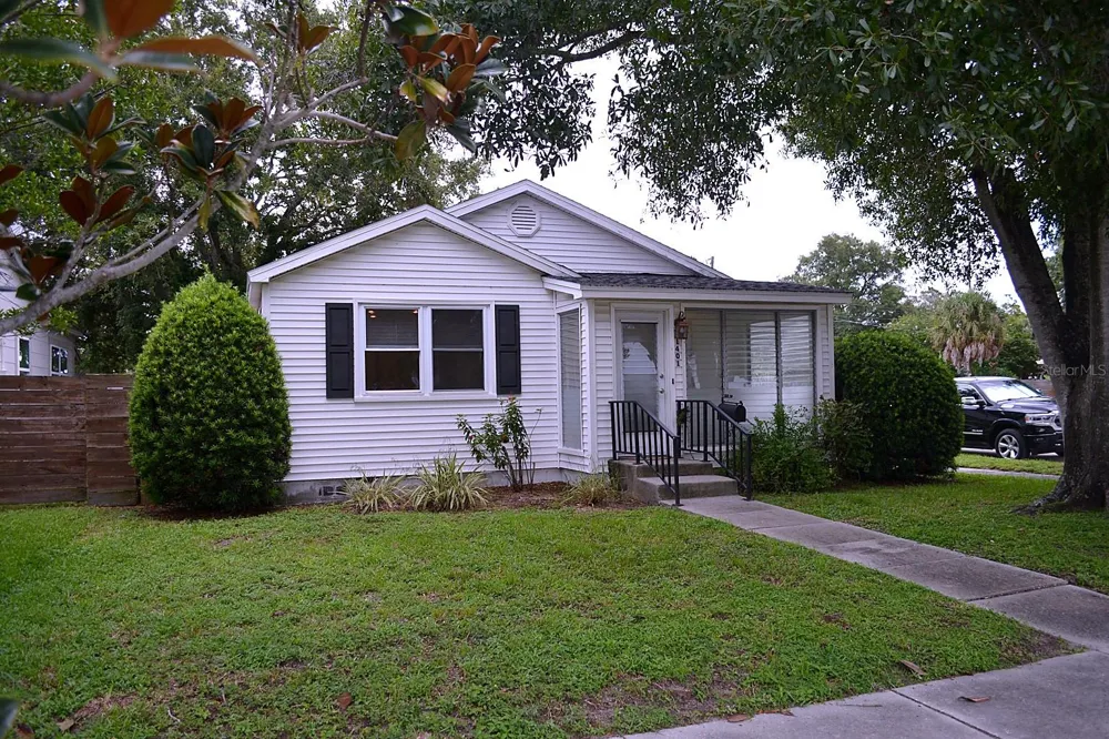 1401 34TH AVENUE St Petersburg, FL 33704