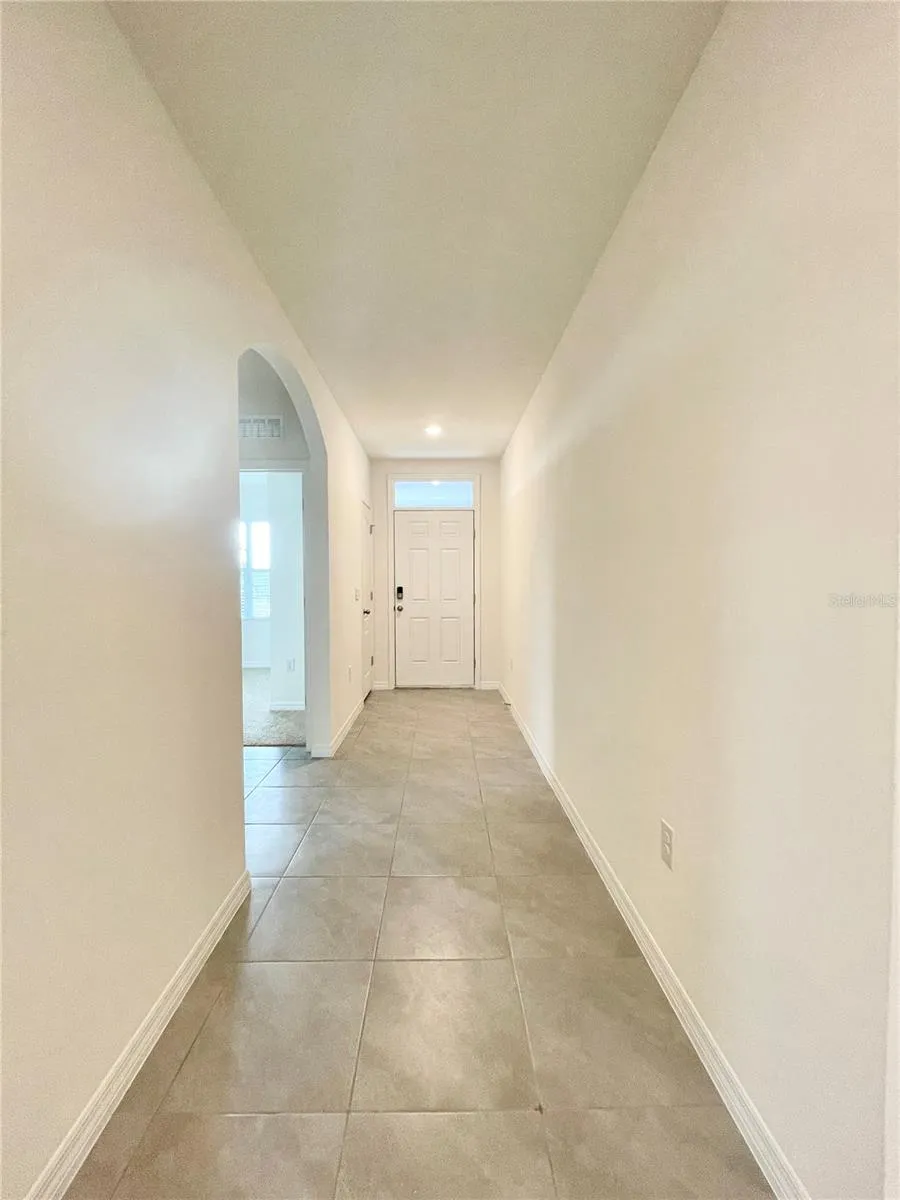 5610 GALLOPING DRIVE Apopka, FL 32712