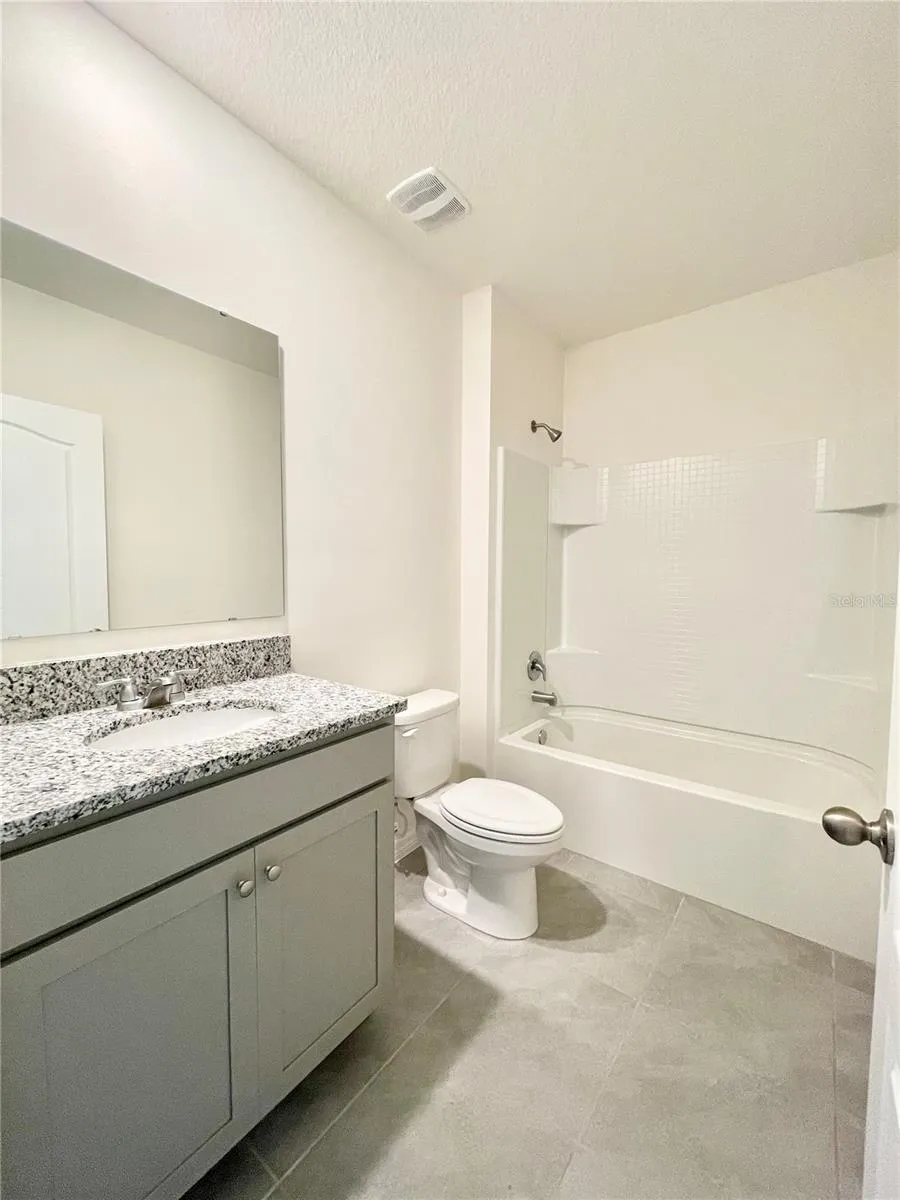 5610 GALLOPING DRIVE Apopka, FL 32712