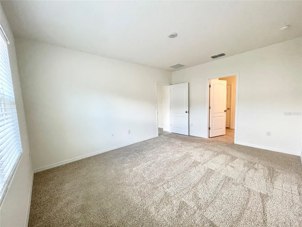 5610 GALLOPING DRIVE Apopka, FL 32712