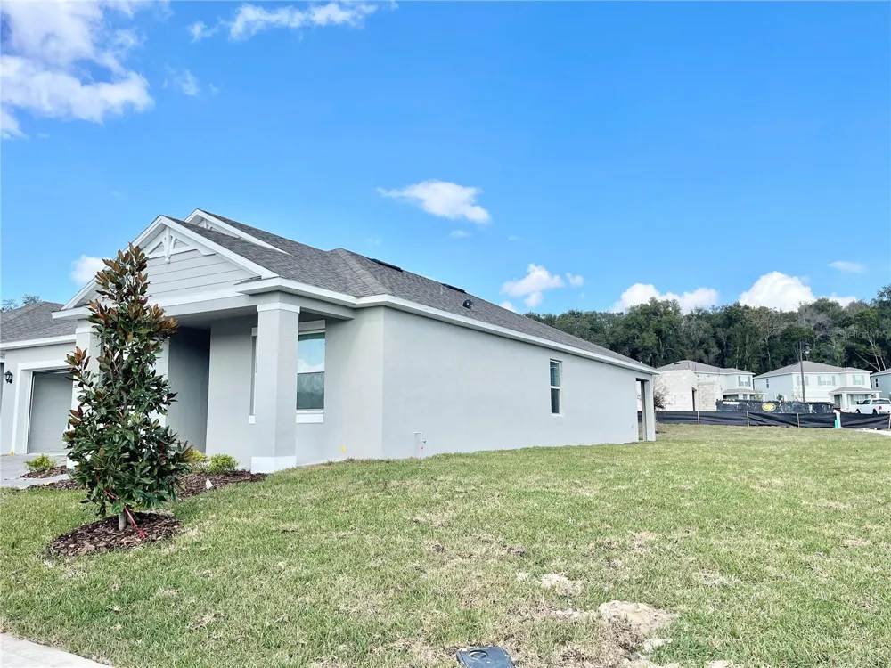 5610 GALLOPING DRIVE Apopka, FL 32712