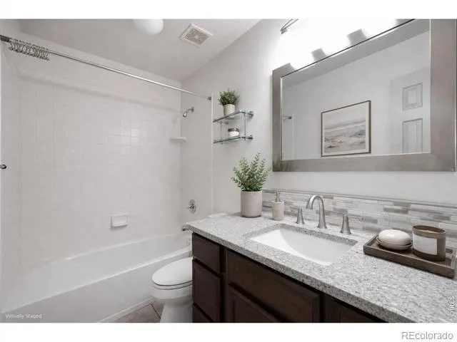 524 E 16th Avenue Longmont, CO 80504