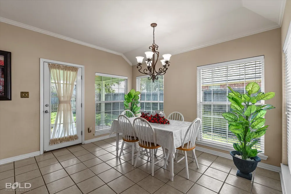 6004 Kateland Circle Bossier City, LA 71111