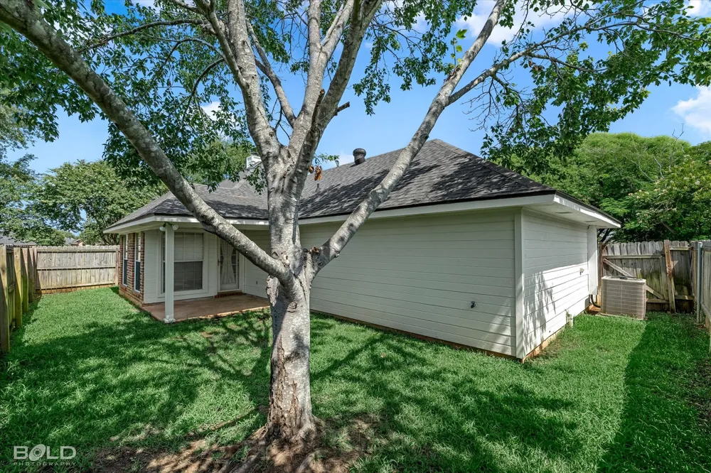 6004 Kateland Circle Bossier City, LA 71111