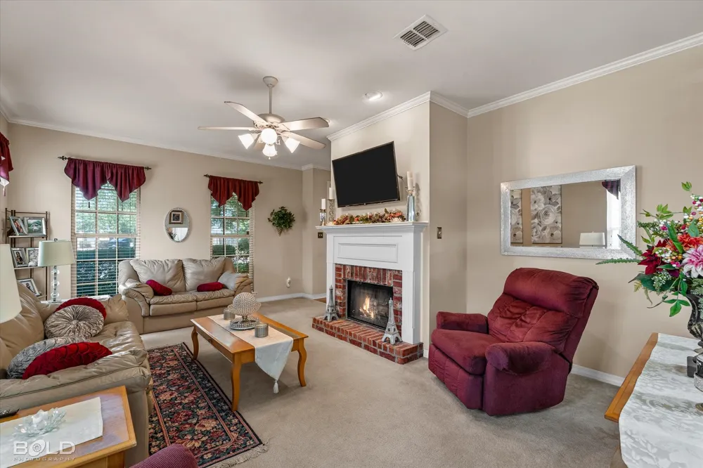 6004 Kateland Circle Bossier City, LA 71111