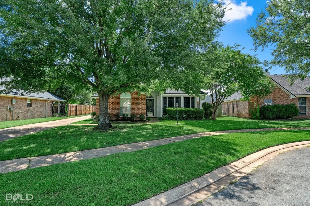6004 Kateland Circle Bossier City, LA 71111