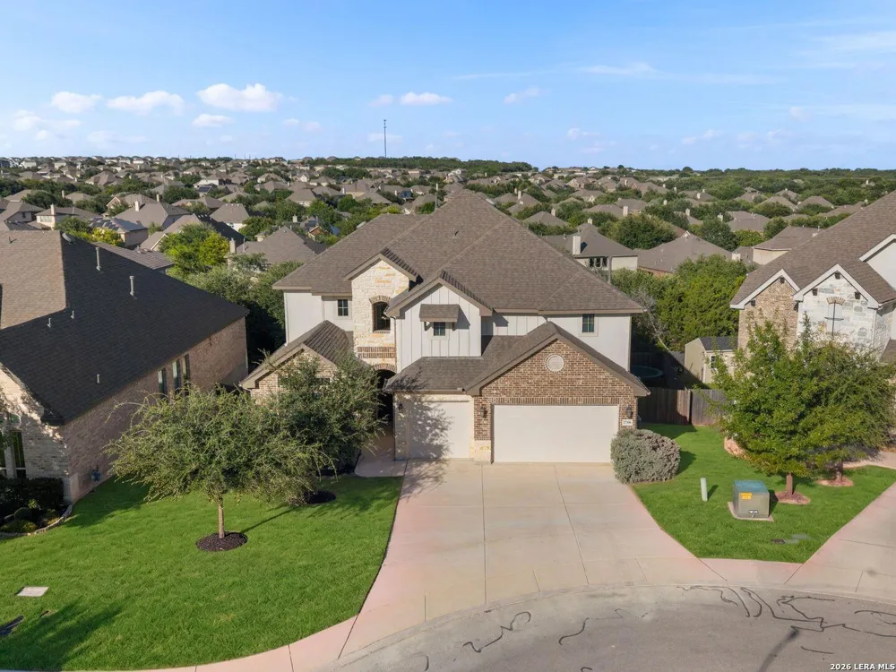 27106 Falls Cv Boerne, TX 78015
