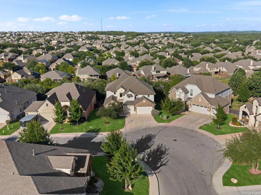 27106 Falls Cv Boerne, TX 78015