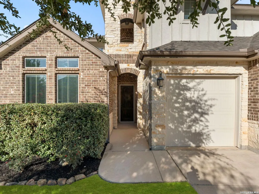 27106 Falls Cv Boerne, TX 78015