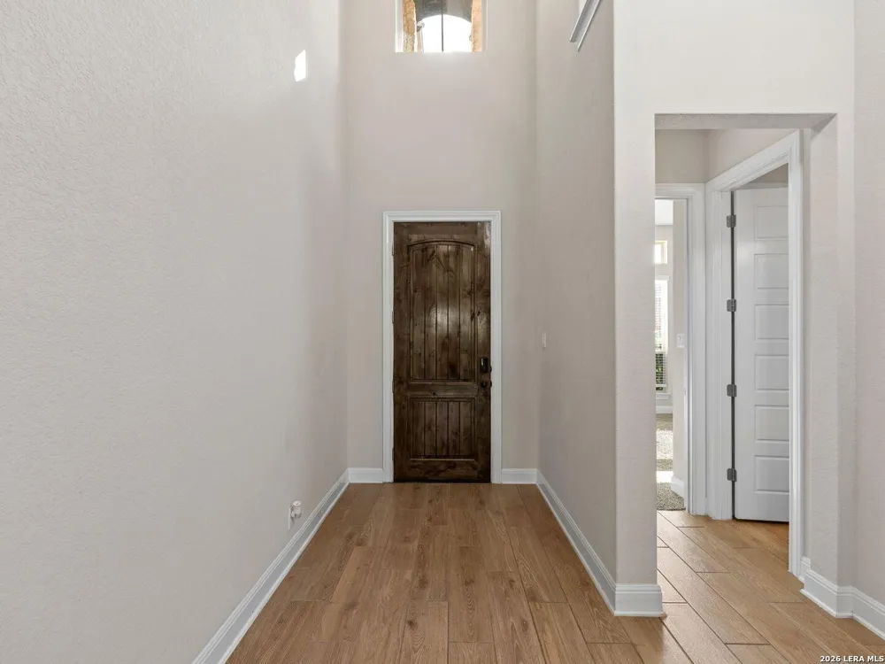 27106 Falls Cv Boerne, TX 78015