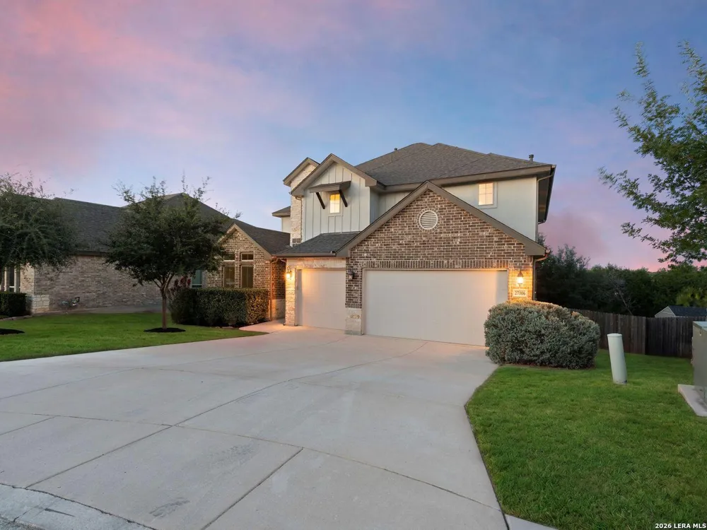27106 Falls Cv Boerne, TX 78015