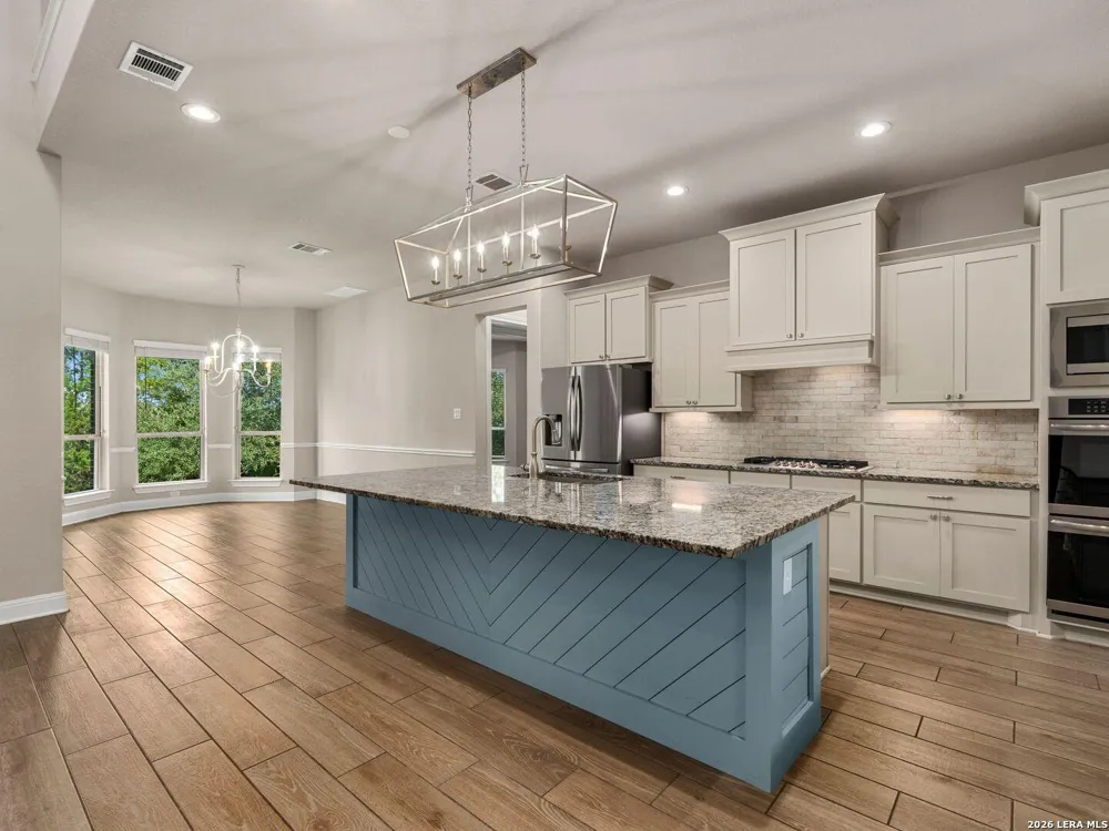27106 Falls Cv Boerne, TX 78015